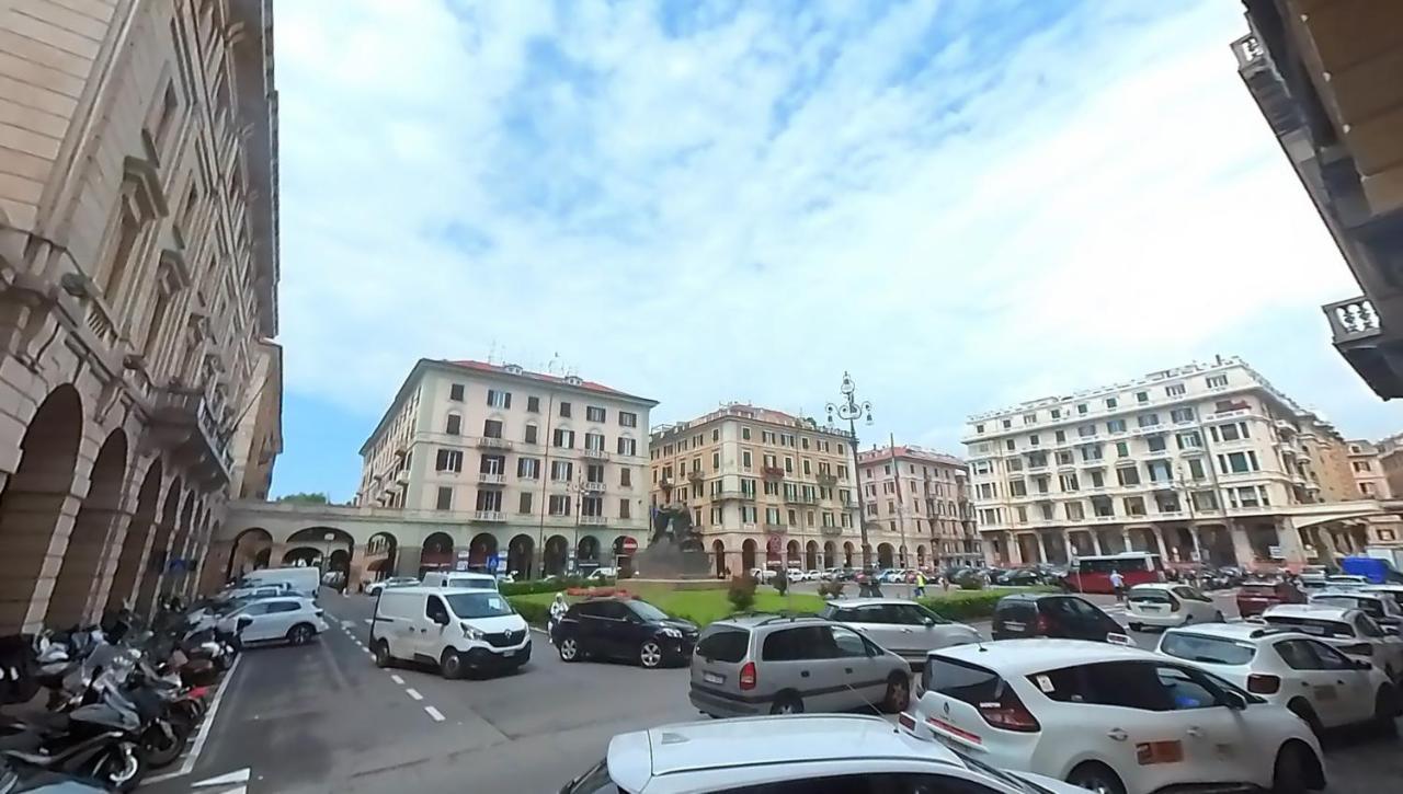 Tra Centro E Mare - Intero Appartamento Con Parcheggio ซาโวนา ภายนอก รูปภาพ